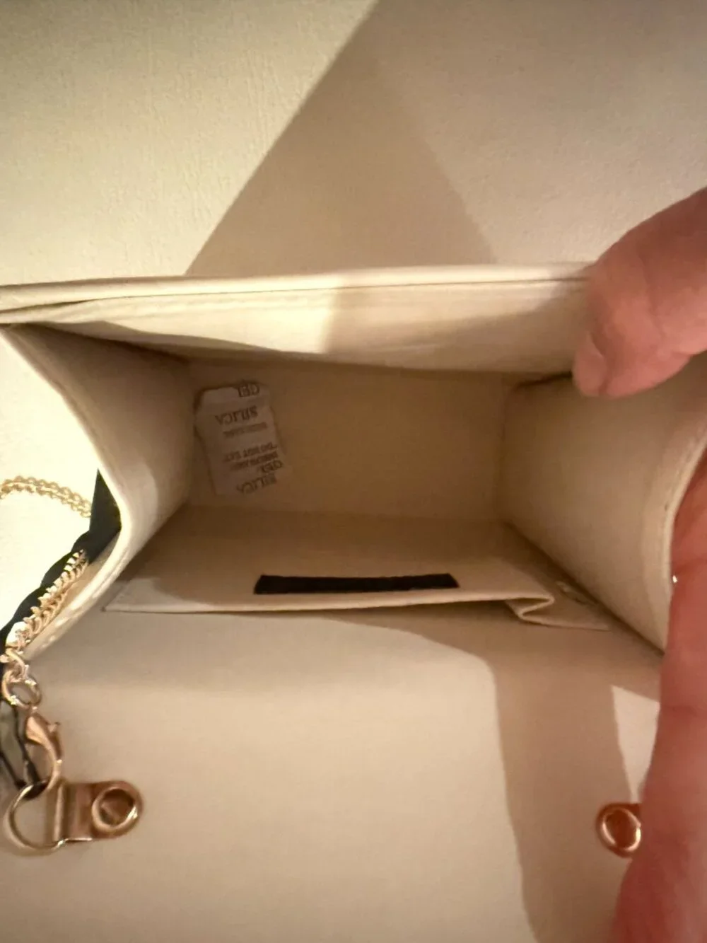 HOUSE OF HARLOW 1960 CREAM MINI TOP HANDLE CROSSBODY BAG W GOLD TONE FLORAL EMB - Picture 6 of 6